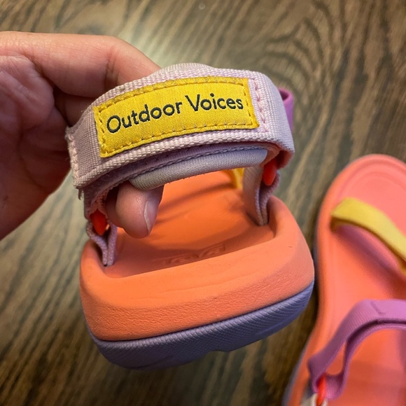 Teva x Outdoor Voices Hurricane XLT2 Sandals - Picture 11 of 14